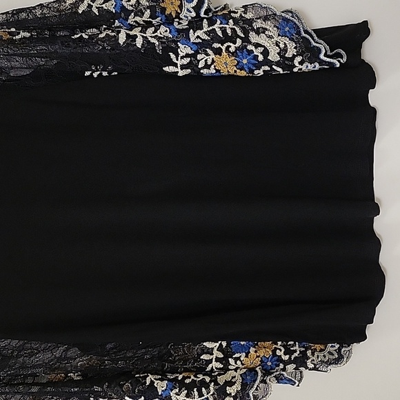 Anthro Akemi & Kin Calista Embroidered Bat Wing Lace Sleeve Top Fairycore Sz S - Picture 13 of 17